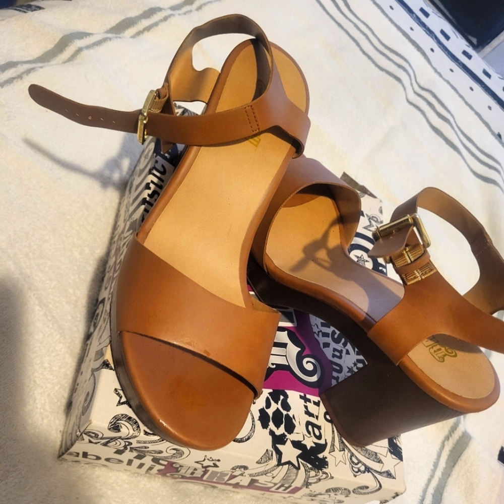 Woman Shoes